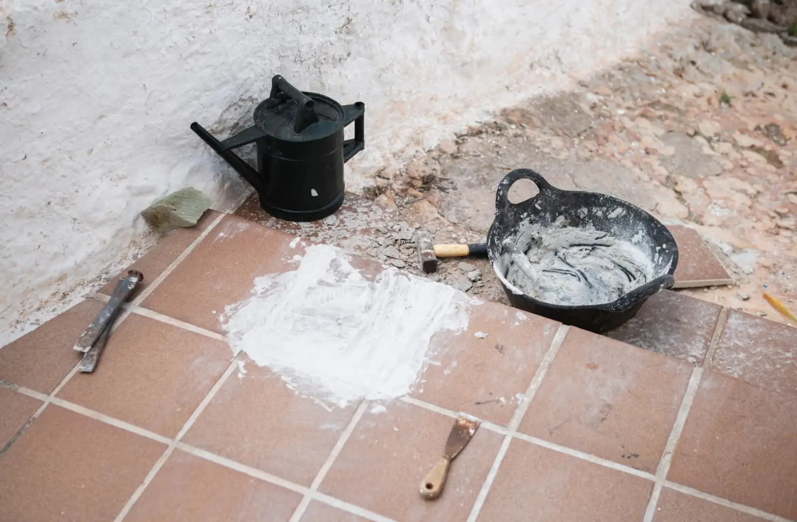 微电子技术在工业控制领域的应用趋势与半导体器件选型要点